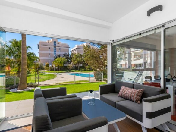 3-bedroom Apartment In Orihuela Costa, Spain (90 M²)