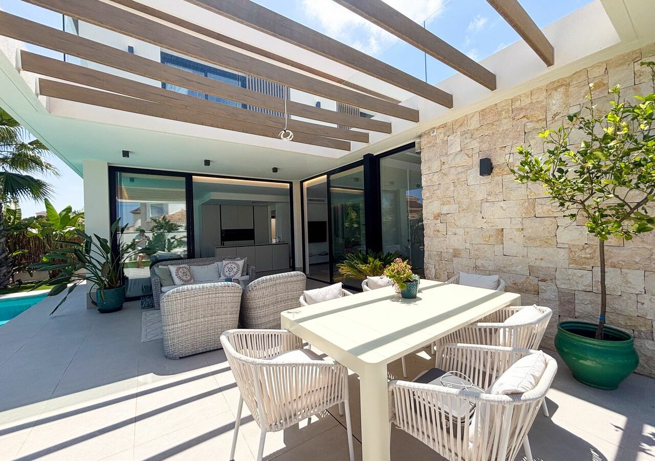 Villa 130 M² In Orihuela Costa, Spain – Mediter Real Estate