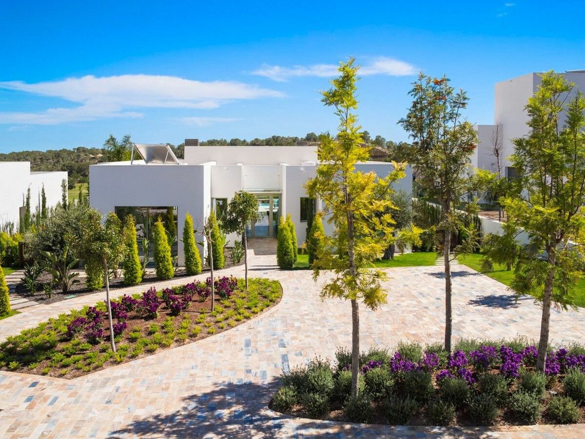 Villa 200 M² In Orihuela, Spain – Mediter Real Estate