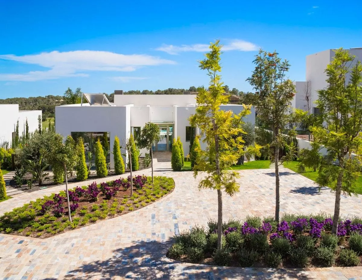 Villa 200 M² In Orihuela, Spain – Mediter Real Estate