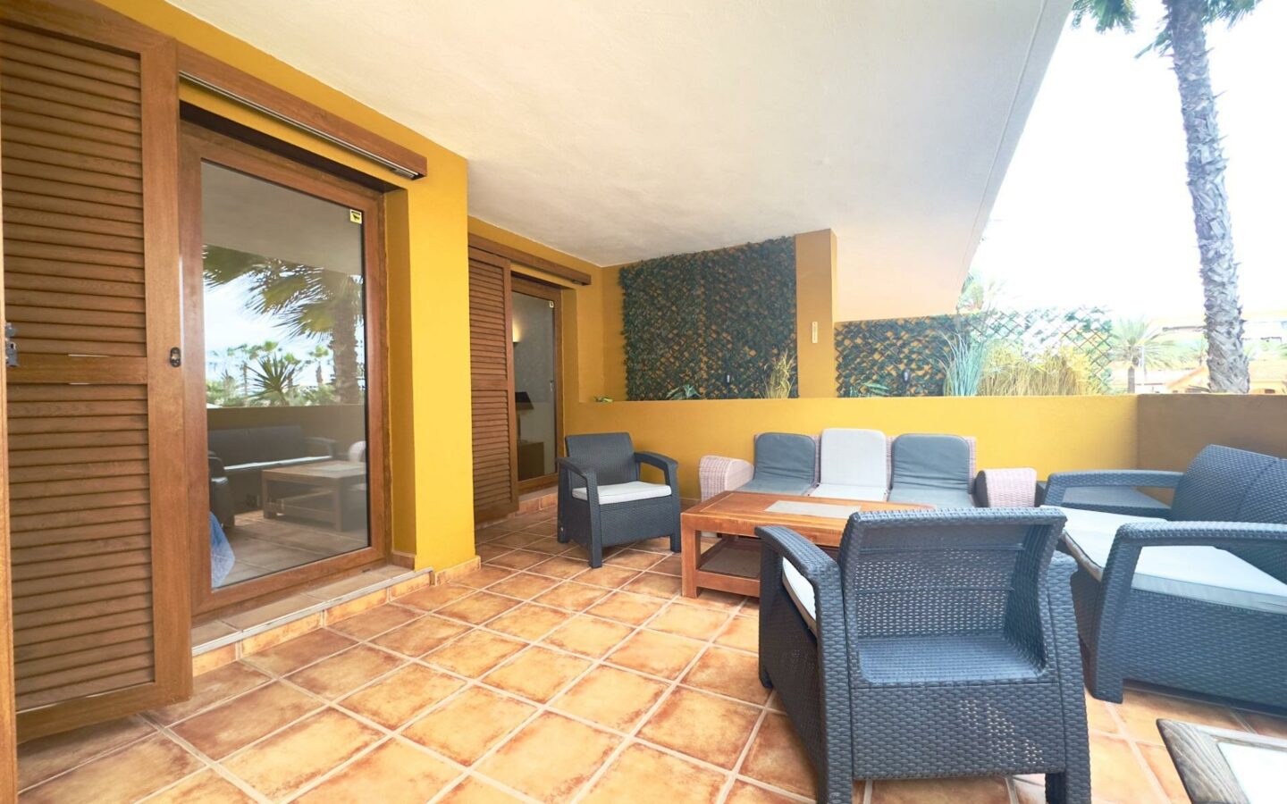 2-bedroom Apartment In Torrevieja, Spain (84 M²)
