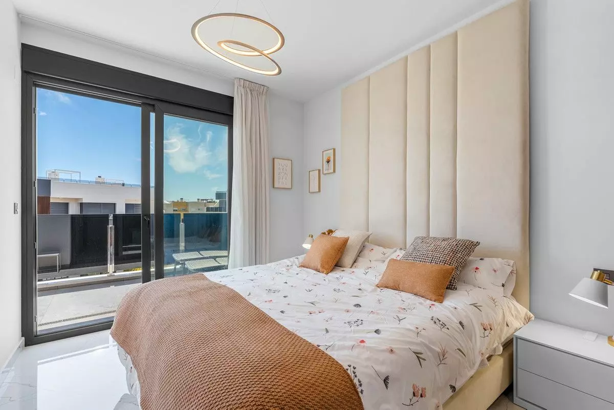 Apartment 95 M² In Torrevieja, Spain – Mediter Real Estate