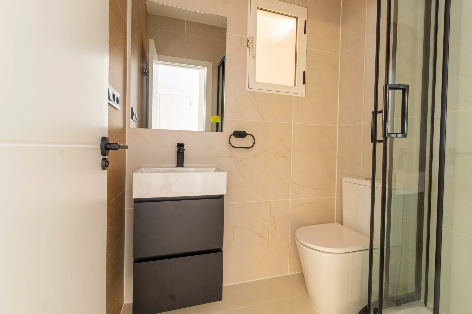 3-bedroom Townhouse In Torrevieja, Spain (85 M²)