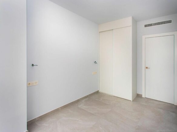 2-bedroom Apartment In Torrevieja, Spain (83 M²)