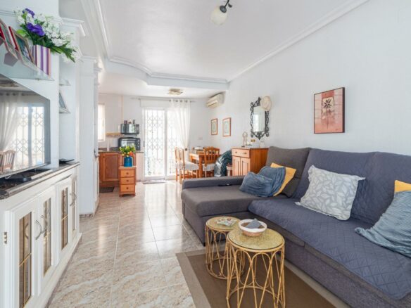 2-bedroom Townhouse In Orihuela Costa, Spain (74 M²)