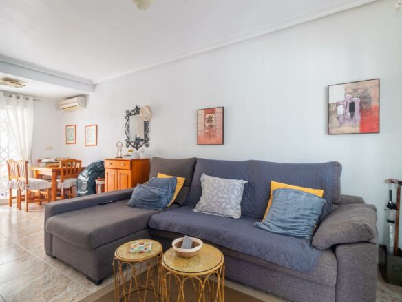 2-bedroom Townhouse In Orihuela Costa, Spain (74 M²)