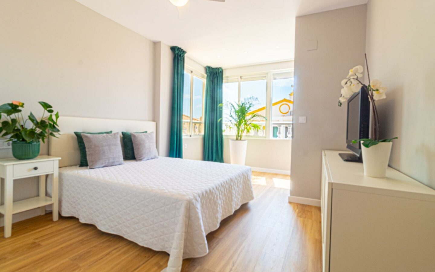 3-bedroom Townhouse In Torrevieja, Spain (85 M²)