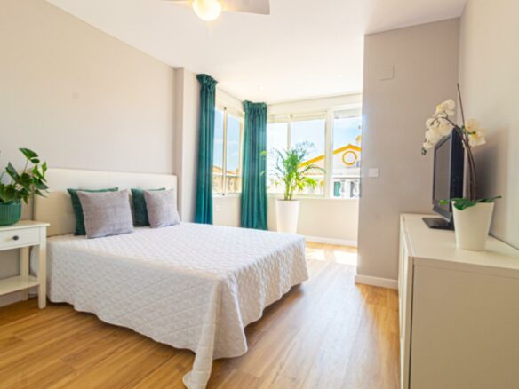 3-bedroom Townhouse In Torrevieja, Spain (85 M²)