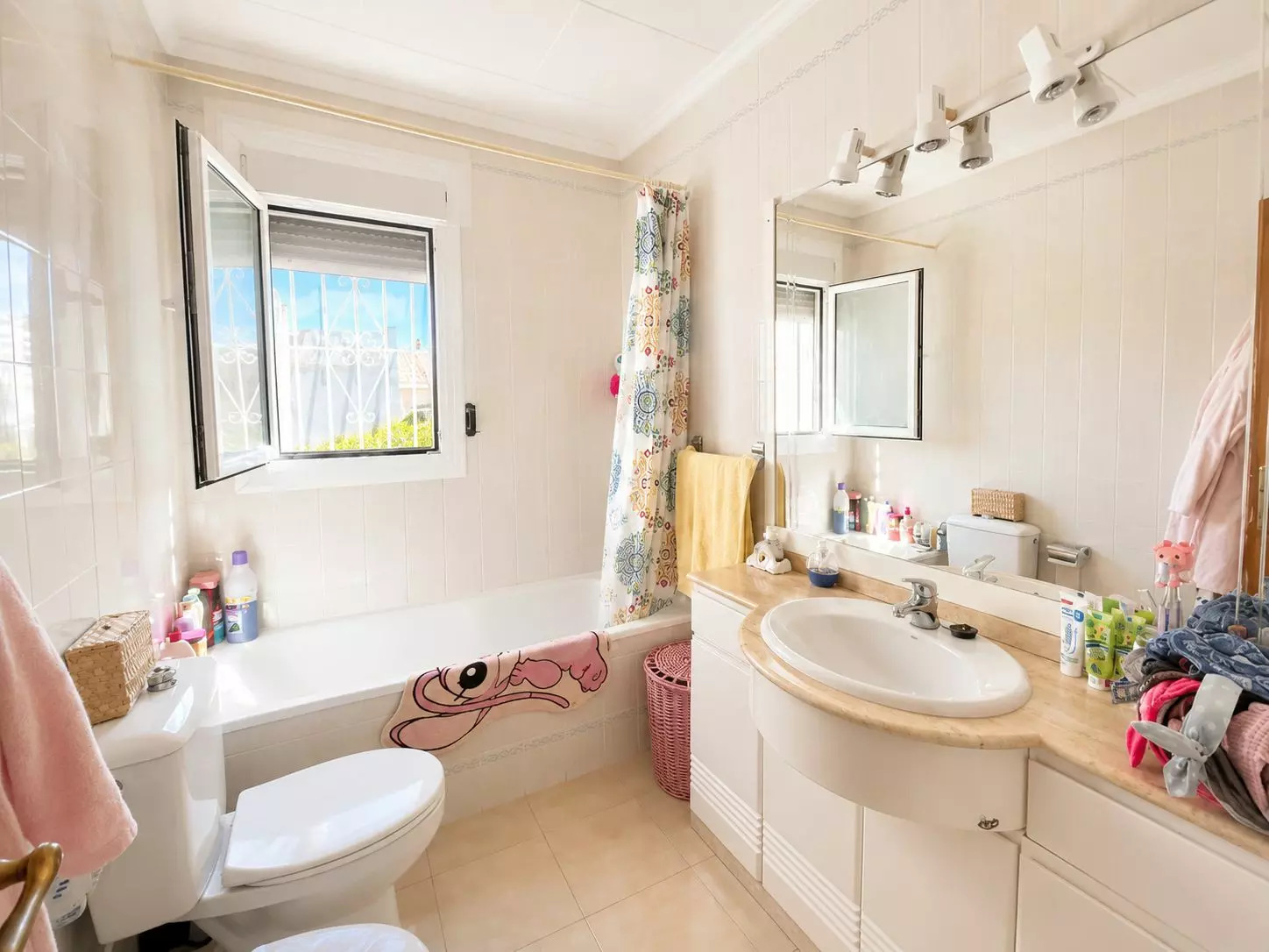 Villa 200 M² In Torrevieja, Spain – Mediter Real Estate