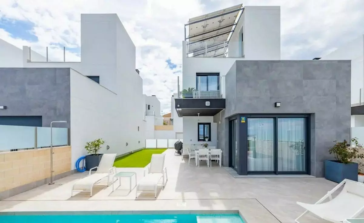 Villa 175 M² In Orihuela Costa, Spain – Mediter Real Estate