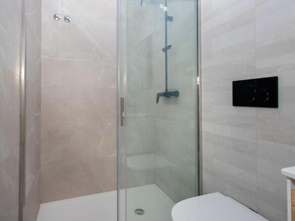 2-bedroom Apartment In Torrevieja, Spain (83 M²)