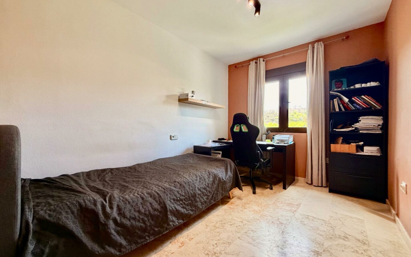 3-bedroom Penthouse In Orihuela Costa, Spain (98 M²)