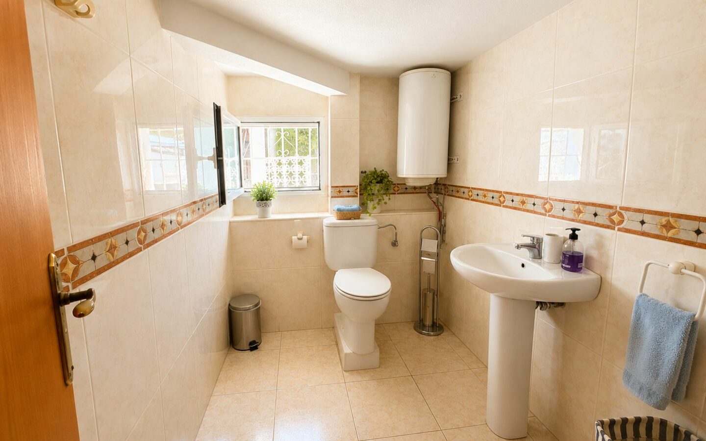 Villa 200 M² In Torrevieja, Spain – Mediter Real Estate