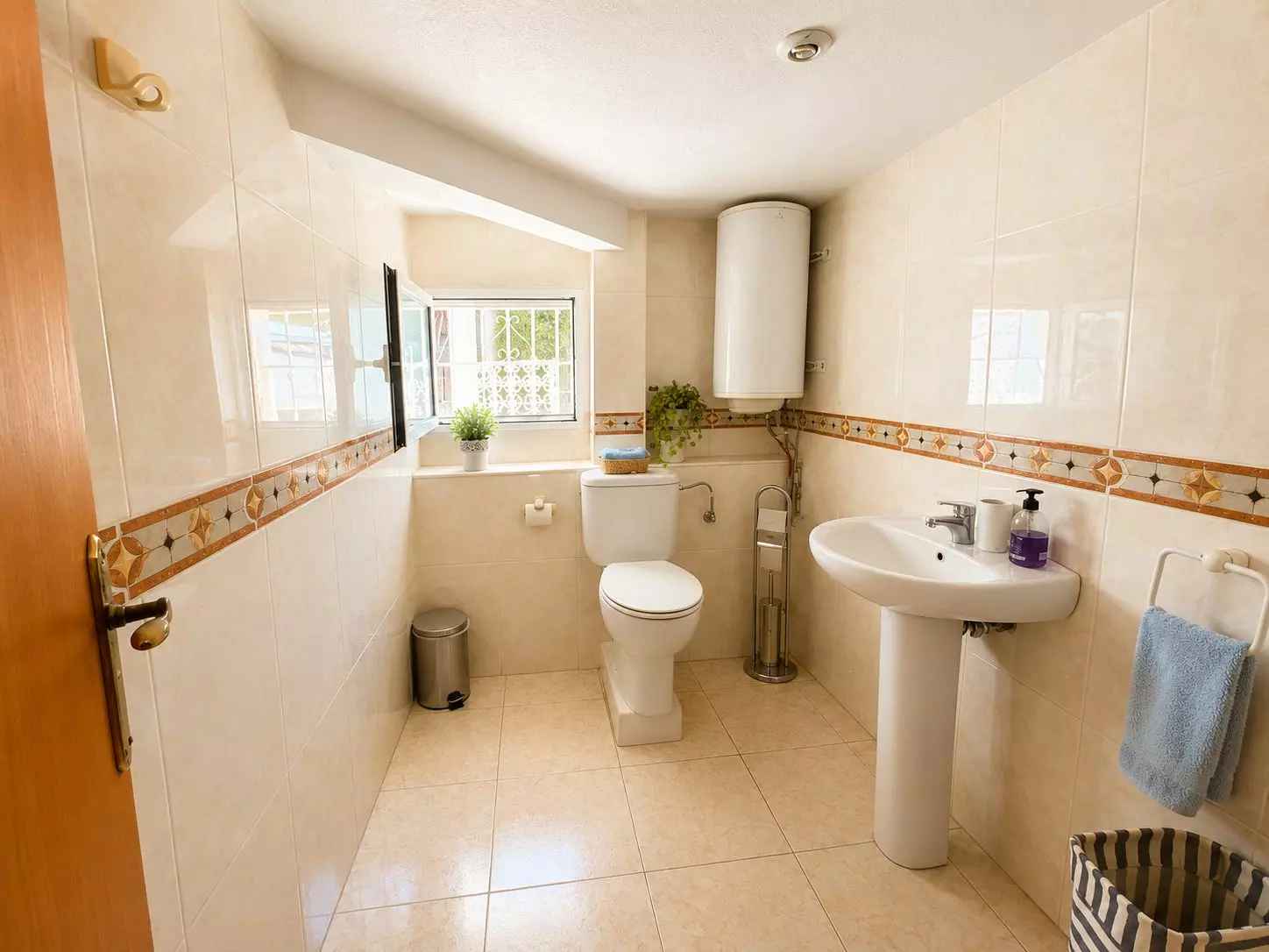Villa 200 M² In Torrevieja, Spain – Mediter Real Estate