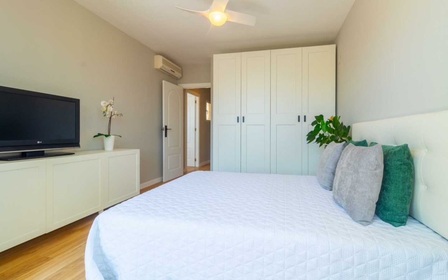 3-bedroom Townhouse In Torrevieja, Spain (85 M²)