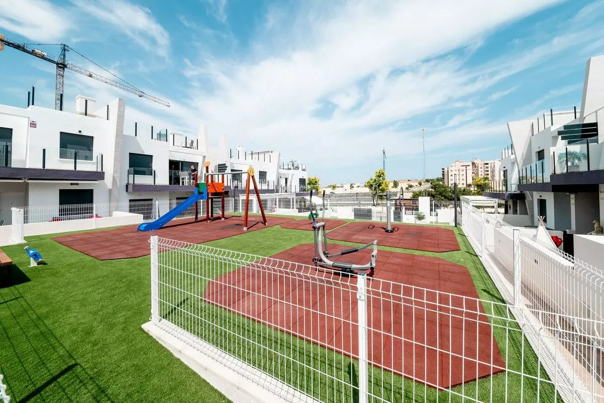 Apartment 92 M² In San Miguel De Salinas, Spain – Mediter Real Estate
