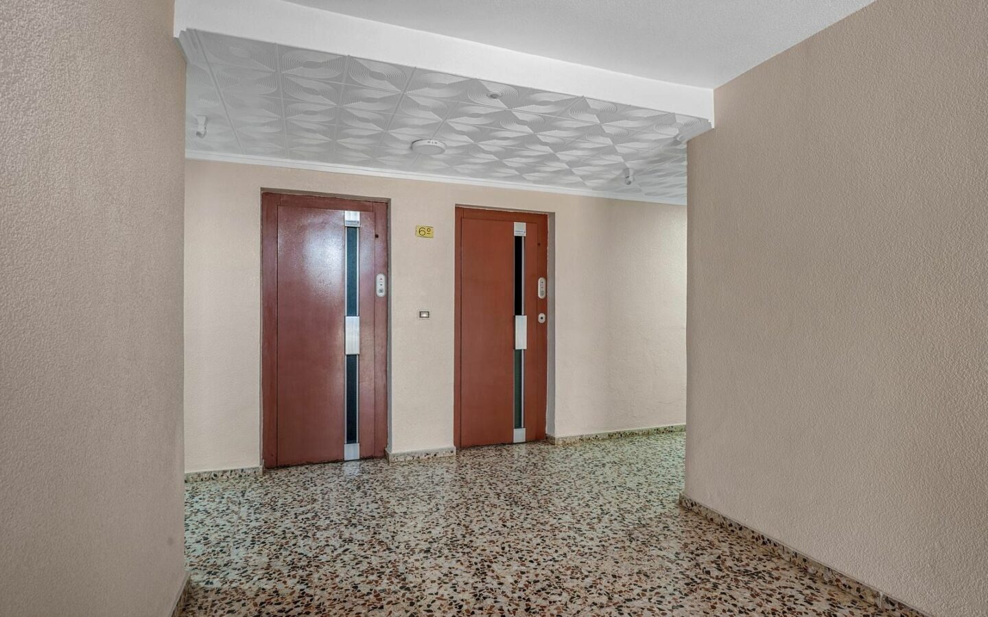 2-bedroom Penthouse In Torrevieja, Spain (75 M²)