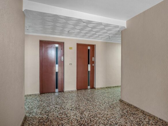 2-bedroom Penthouse In Torrevieja, Spain (75 M²)
