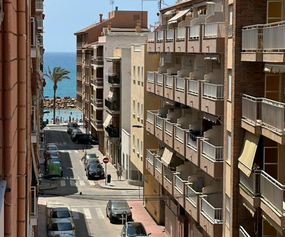 2-bedroom Apartment In Torrevieja, Spain (83 M²)