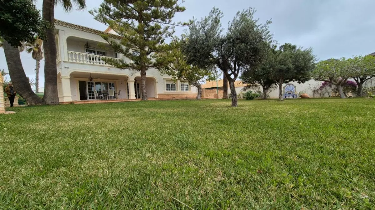 Villa 545 M² In Orihuela, Spain – Mediter Real Estate