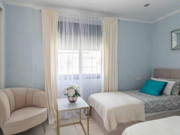 3-bedroom Terraced House In Orihuela Costa, Spain (170 M²)