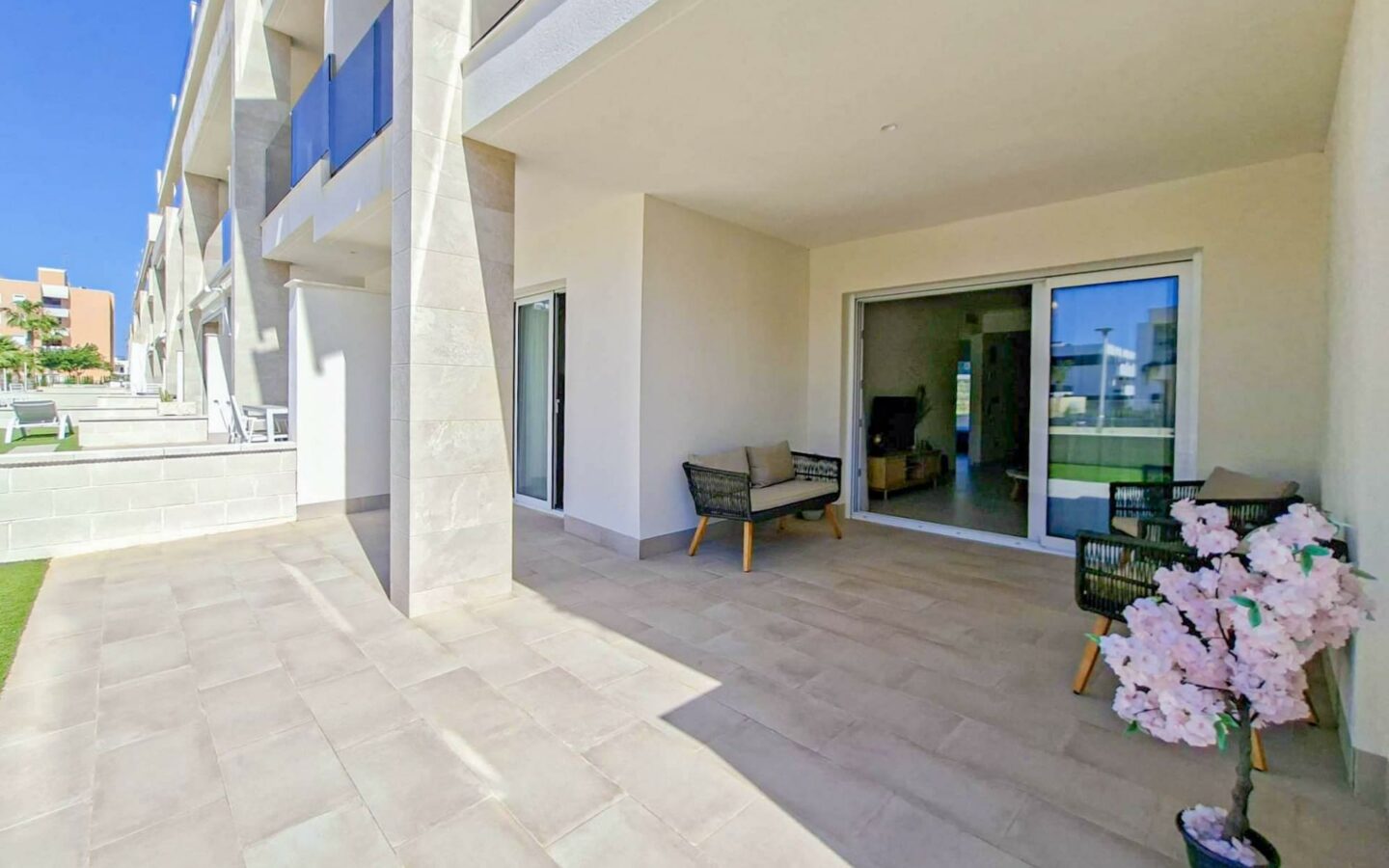Apartment Of 0 M² With Features In Guardamar Del Segura, Spain