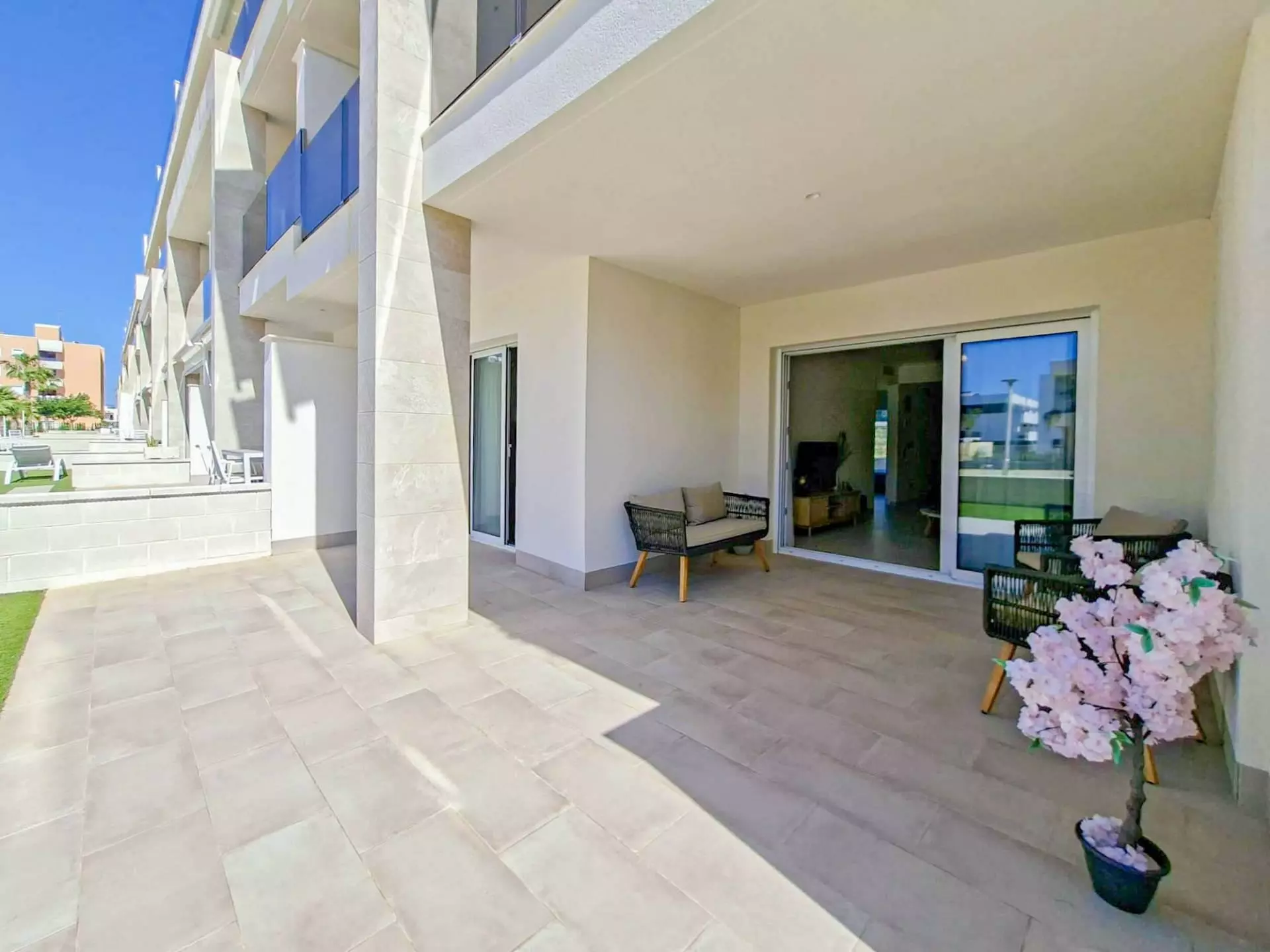 Apartment Of 0 M² With Features In Guardamar Del Segura, Spain