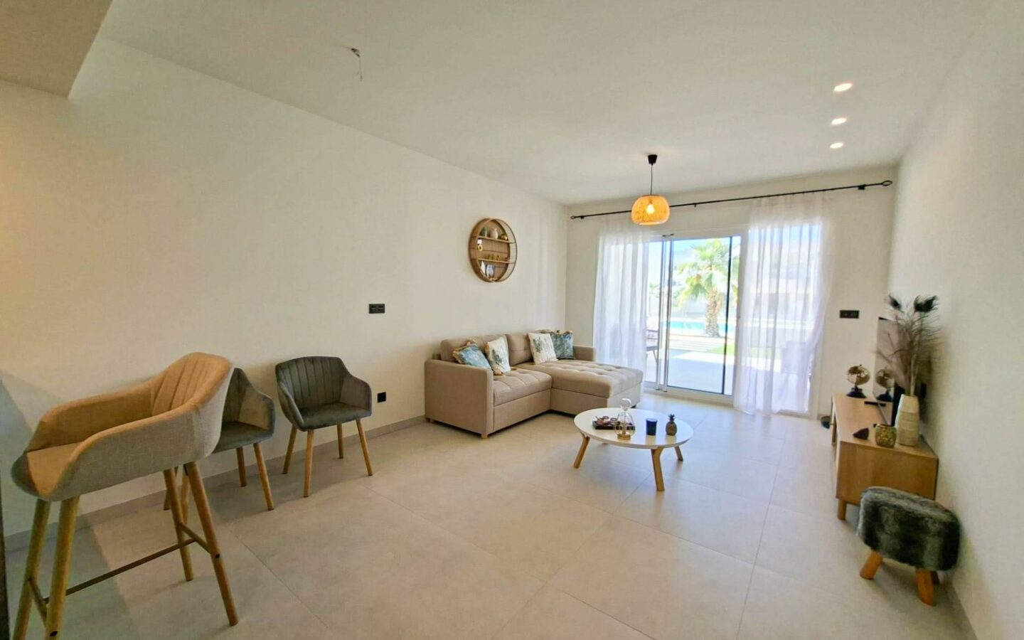 Apartment Of 0 M² With Features In Guardamar Del Segura, Spain