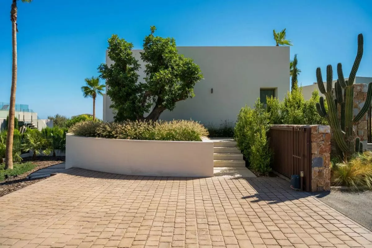 Villa 241 M² In Orihuela, Spain – Mediter Real Estate