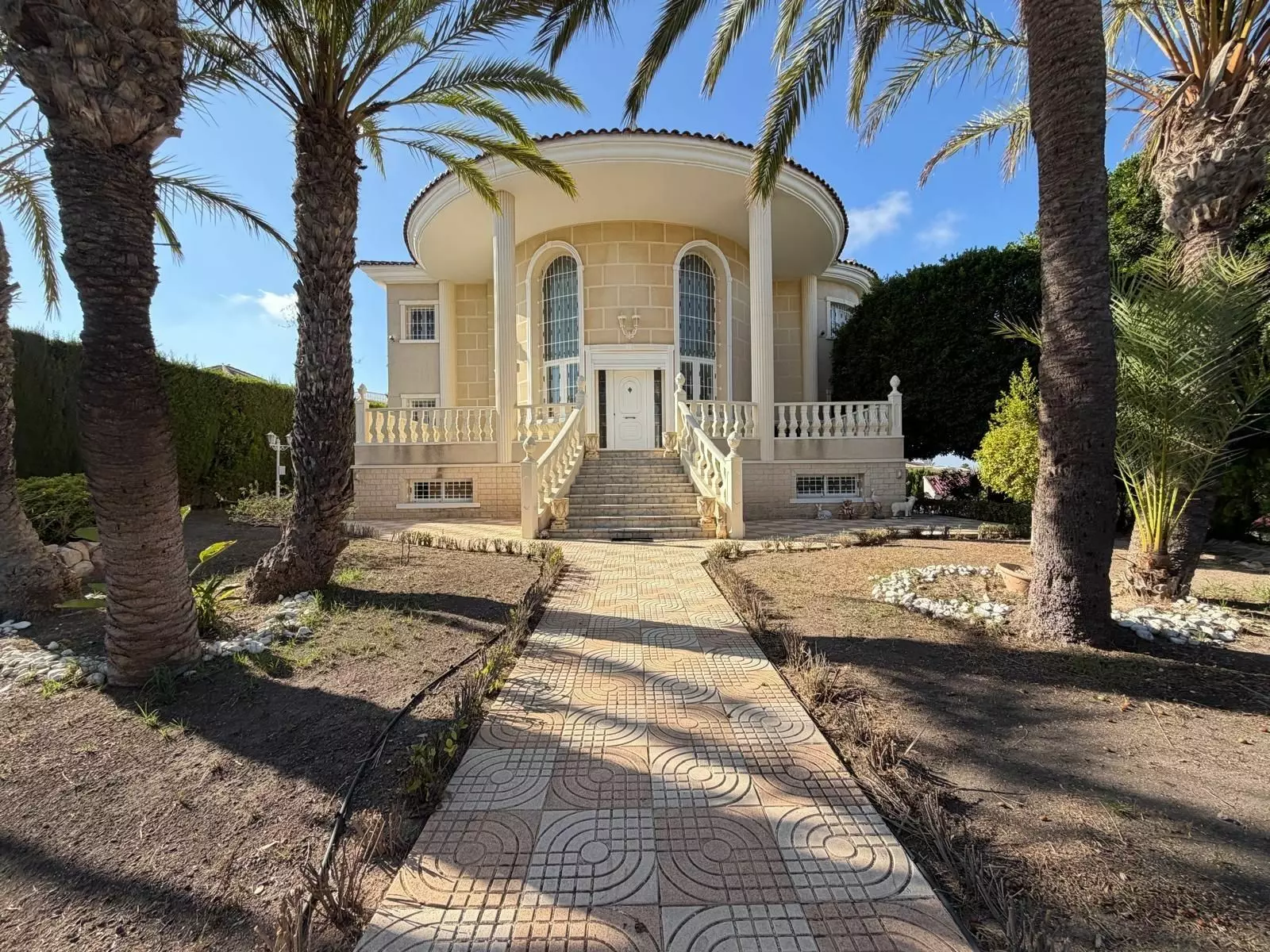 Villa 884 M² In Rojales, Spain – Mediter Real Estate