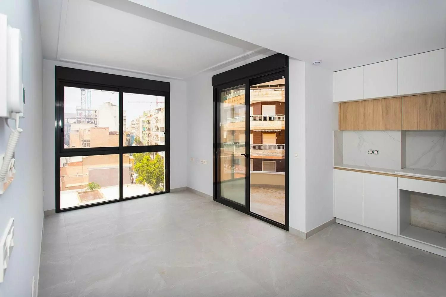 2-bedroom Apartment In Torrevieja, Spain (83 M²)