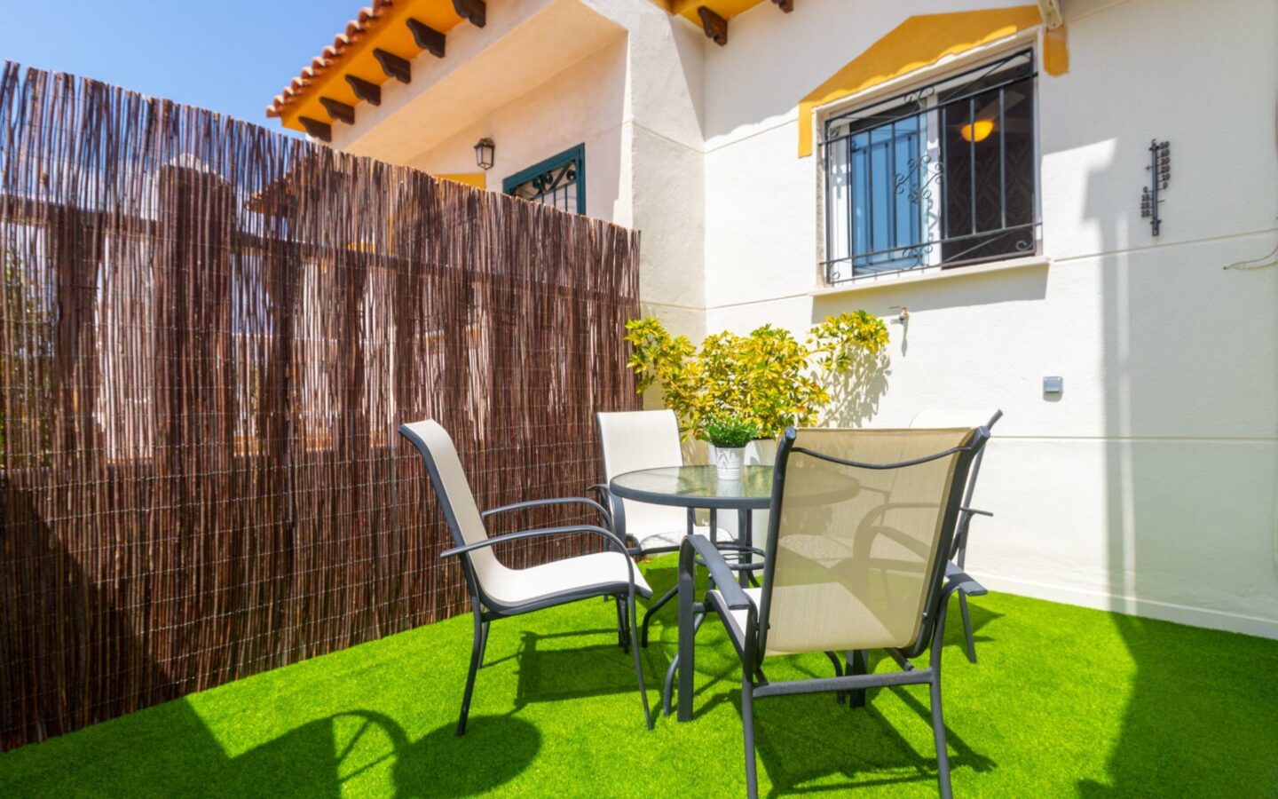 3-bedroom Townhouse In Torrevieja, Spain (85 M²)