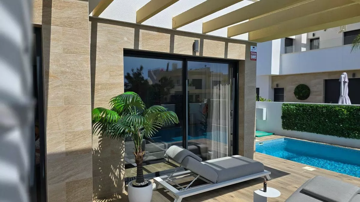 Villa 151 M² In Los Montesinos, Spain – Mediter Real Estate