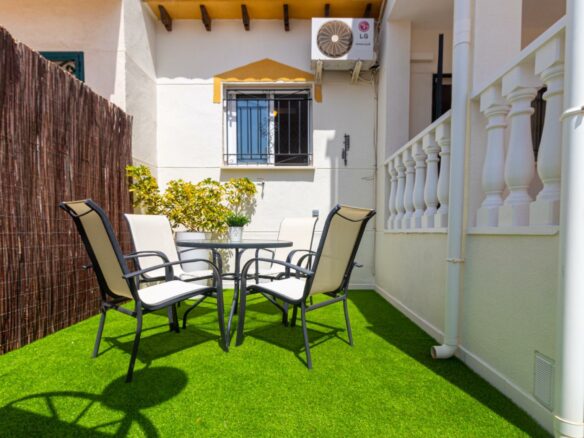 3-bedroom Townhouse In Torrevieja, Spain (85 M²)
