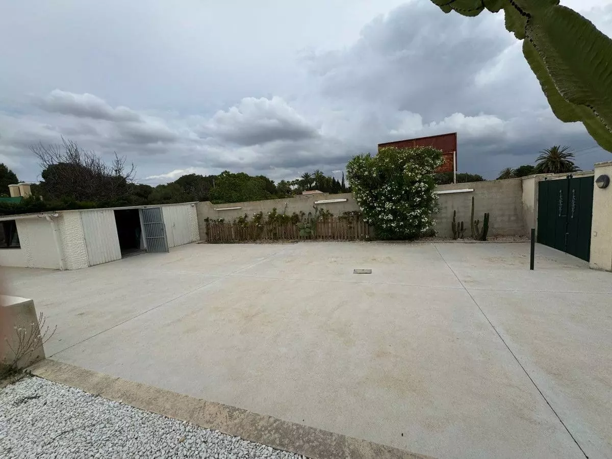 Villa 298 M² In La Marina, Spain – Mediter Real Estate