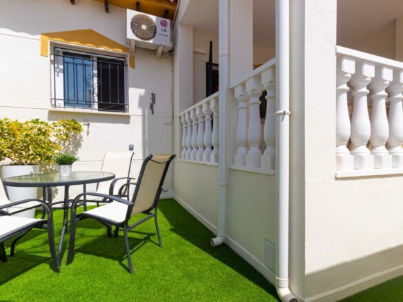3-bedroom Townhouse In Torrevieja, Spain (85 M²)