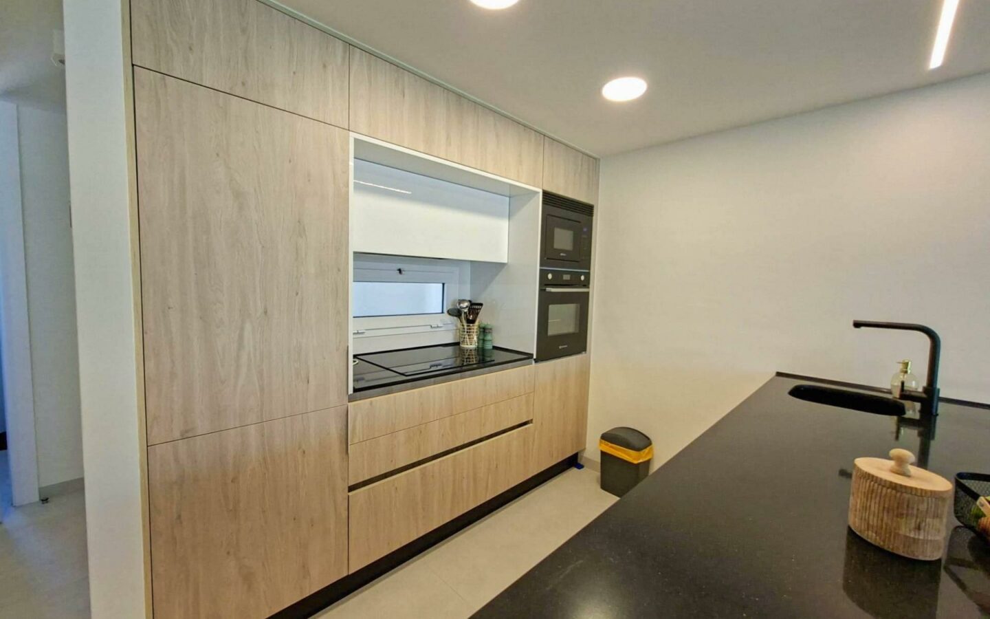 Apartment Of 0 M² With Features In Guardamar Del Segura, Spain