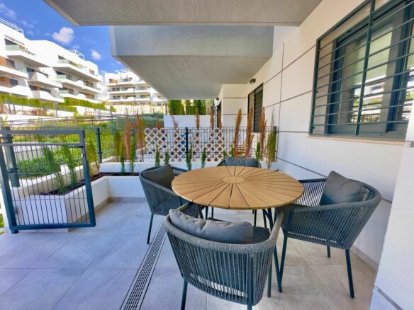 2-bedroom Apartment In Orihuela Costa, Spain (73 M²)