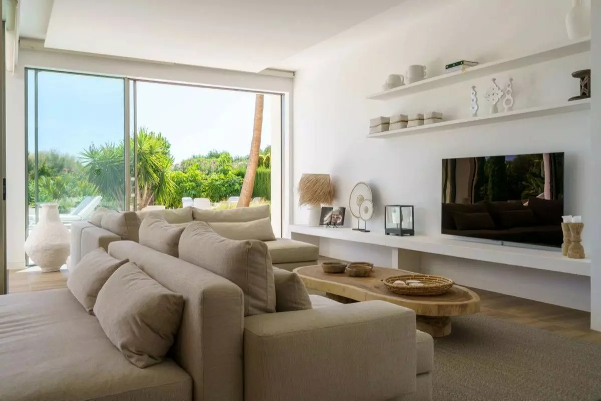 Villa 241 M² In Orihuela, Spain – Mediter Real Estate