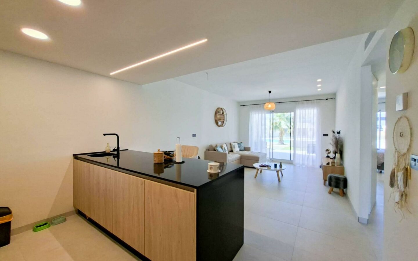 Apartment Of 0 M² With Features In Guardamar Del Segura, Spain