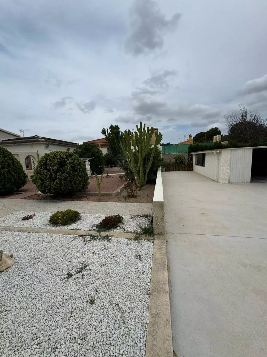 Villa 298 M² In La Marina, Spain – Mediter Real Estate