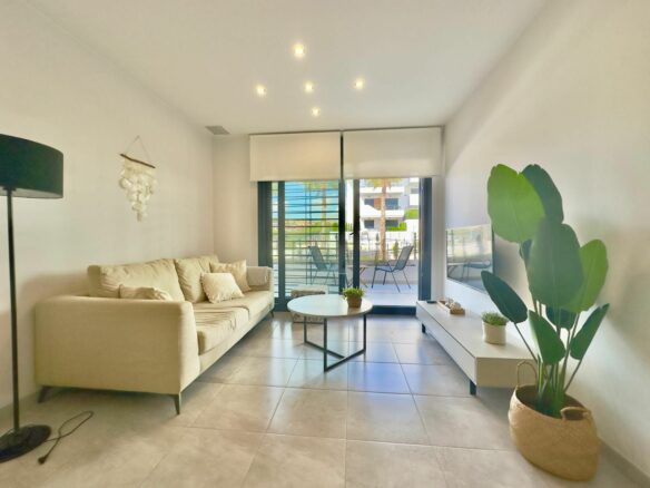 2-bedroom Apartment In Orihuela Costa, Spain (73 M²)