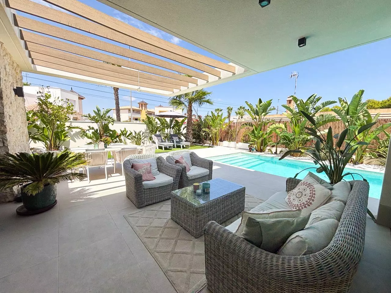 Villa 130 M² In Orihuela Costa, Spain – Mediter Real Estate