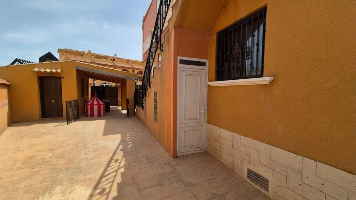 Villa 90 M² In Torrevieja, Spain – Mediter Real Estate