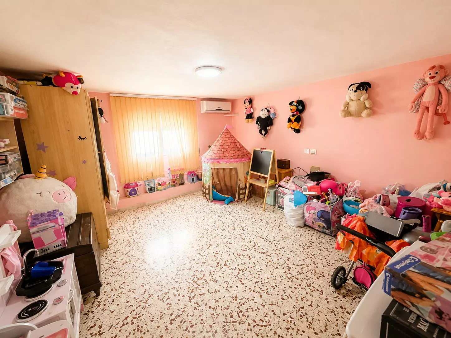 Villa 200 M² In Torrevieja, Spain – Mediter Real Estate