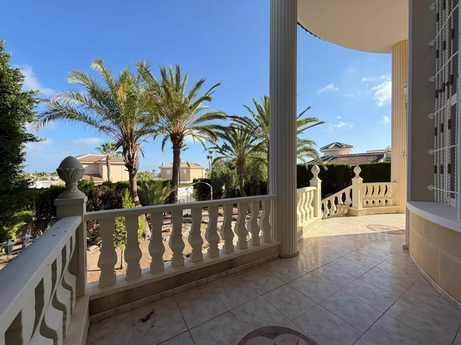 Villa 884 M² In Rojales, Spain – Mediter Real Estate