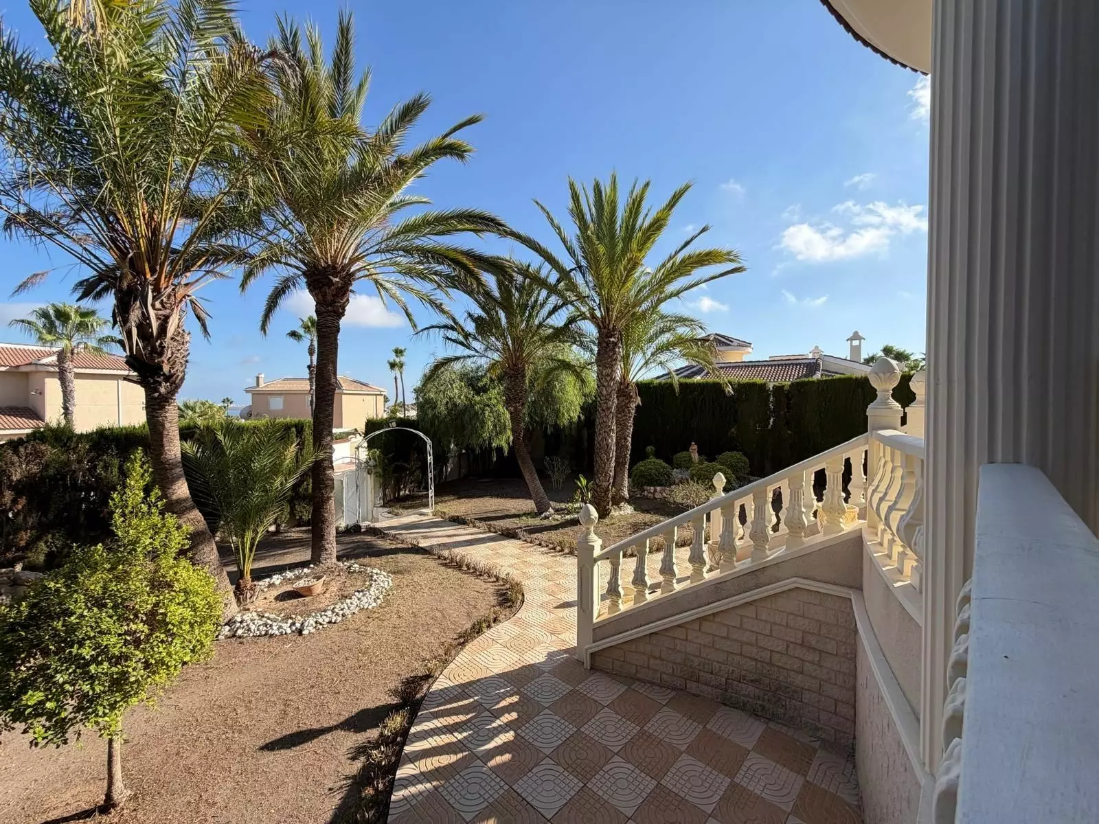 Villa 884 M² In Rojales, Spain – Mediter Real Estate