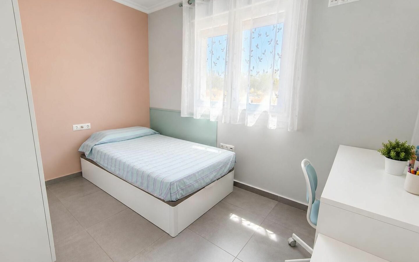 Villa 150 M² In Pinoso, Spain – Mediter Real Estate
