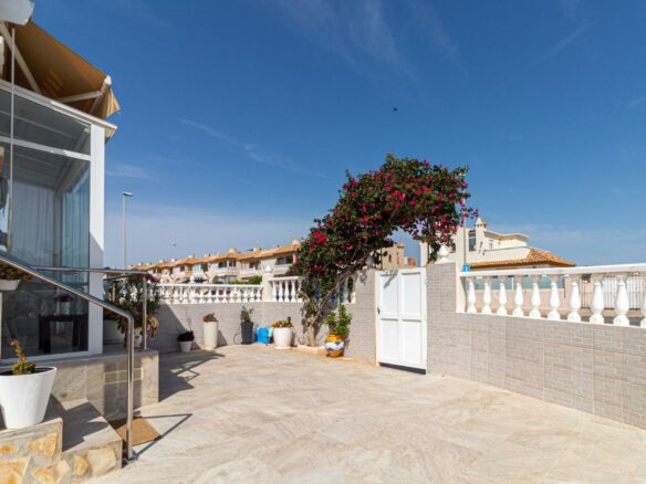 2-bedroom Townhouse In Orihuela Costa, Spain (74 M²)