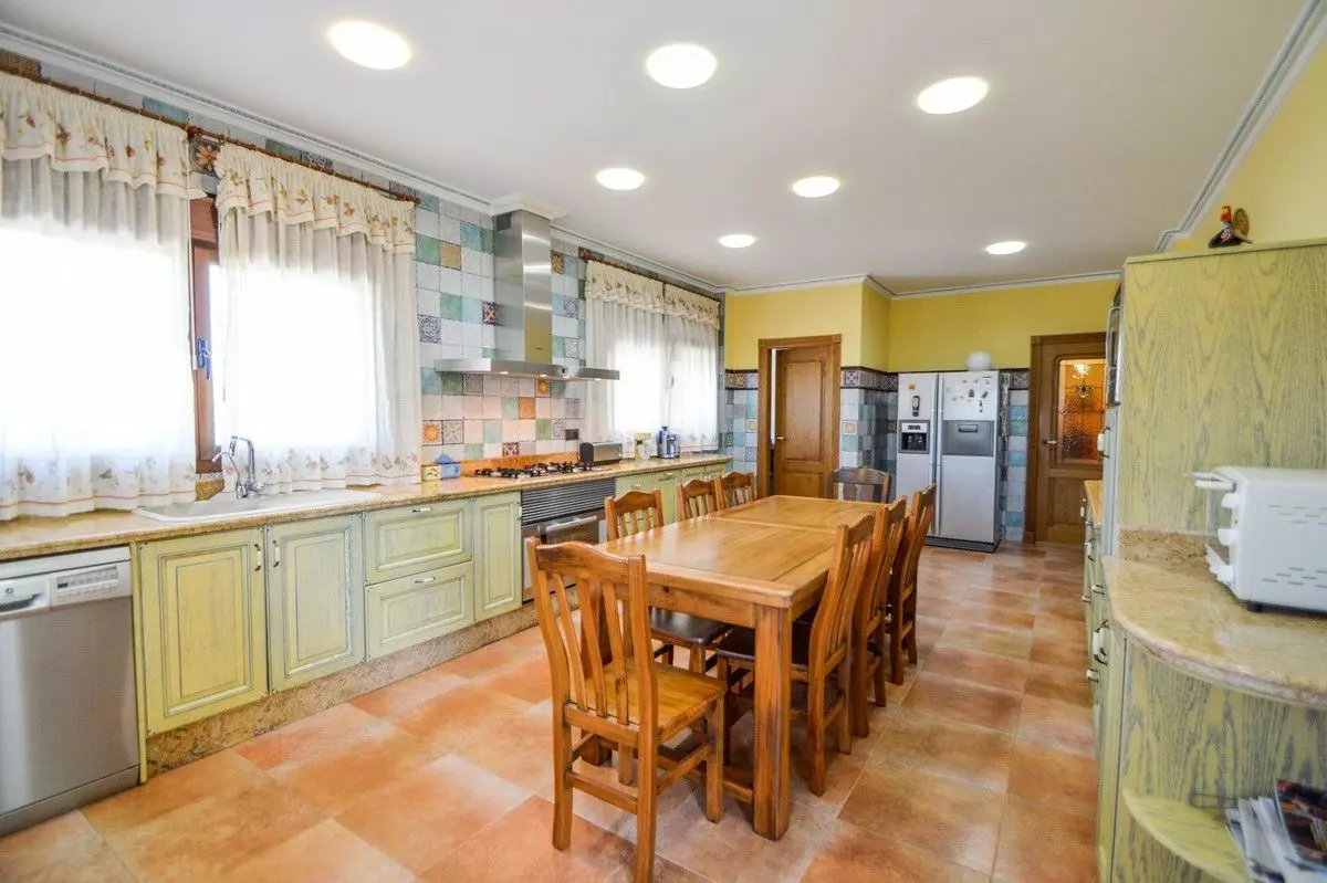 Villa 270 M² In Orihuela, Spain – Mediter Real Estate